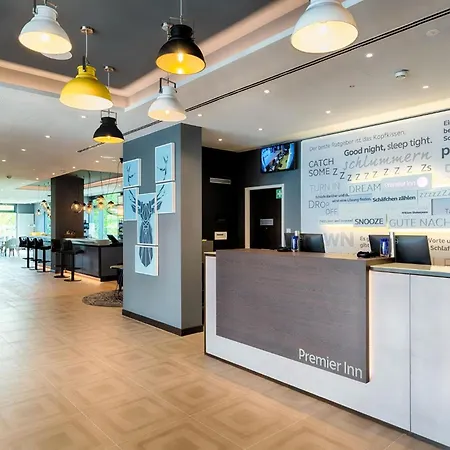 Premier Airport Hotell 3*