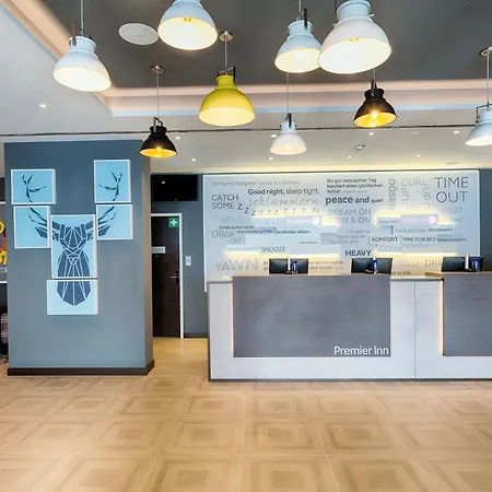 Otel Premier Airport 3*