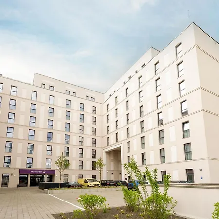 Hotel Premier Airport