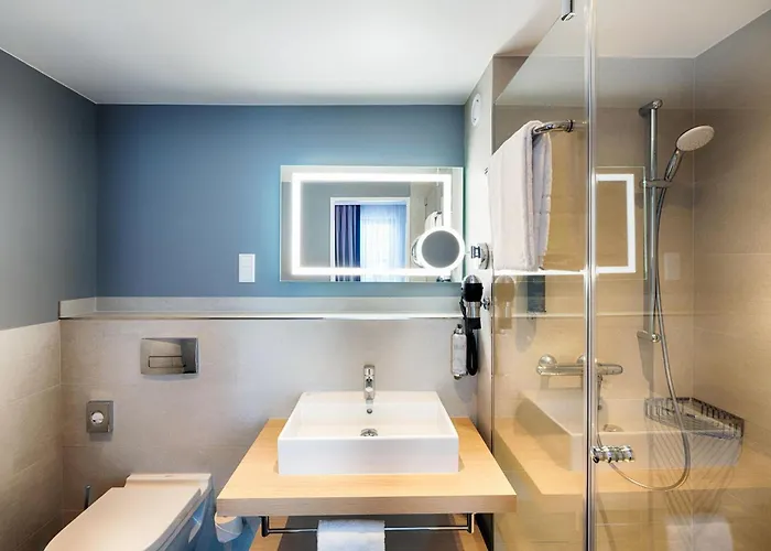 Premier Airport 3* برلين